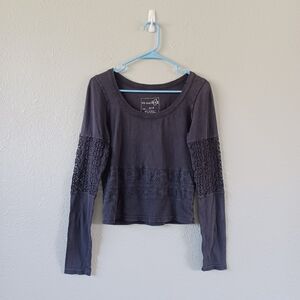 We The Free Gray Long Sleeve Top